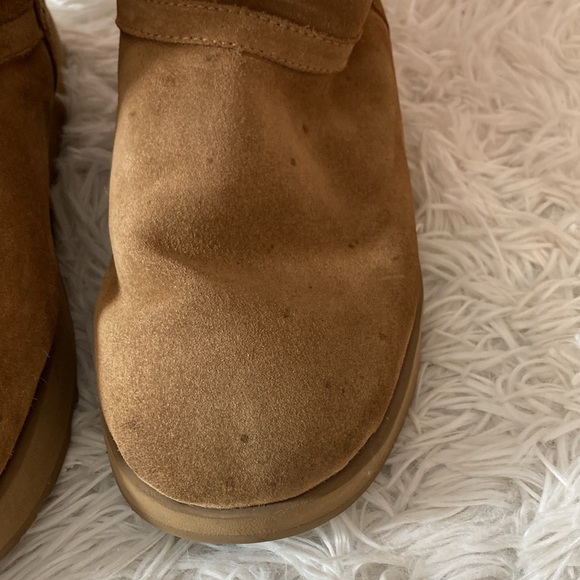 UGG Classic Boot - Picture 4 of 13